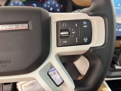 Used 2025 Land Rover Defender 110 S AWD/4WD image 13