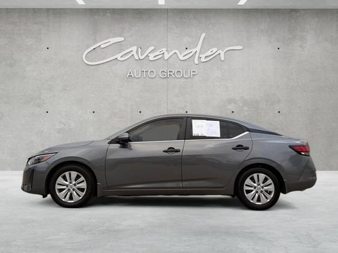 Used 2025 Nissan Sentra S w/ Lighting Package image 13