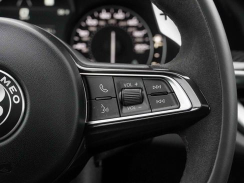 Used 2023 Alfa Romeo Stelvio Quadrifoglio w/ Active Assist Plus Package image 23