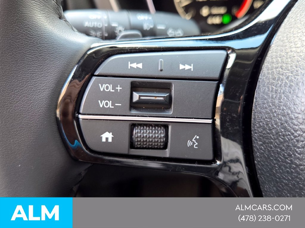 Used 2025 Honda Pilot Touring image 31