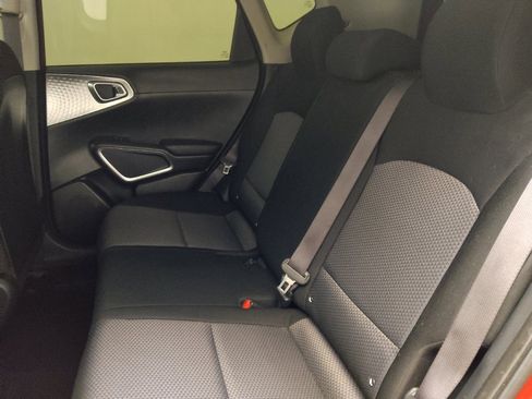 Used 2022 Kia Soul LX w/ Technology Package FWD image 18