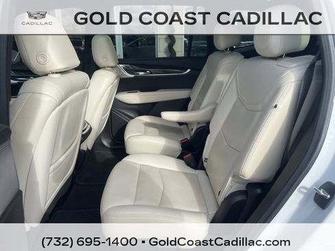 Used 2023 Cadillac XT6 Sport w/ Technology Package image 17