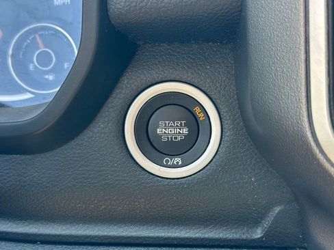 Used 2019 RAM 1500 Big Horn AWD/4WD image 29