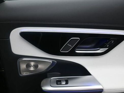 New 2025 Mercedes-Benz C 300 Sedan image 28