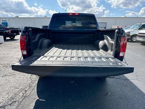 Used 2021 RAM 1500 Classic SLT AWD/4WD image 23