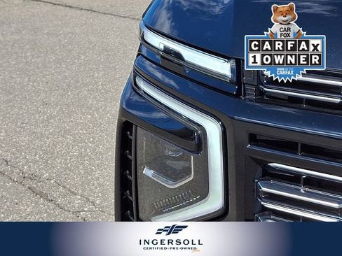 Used 2025 Chevrolet Suburban High Country image 12