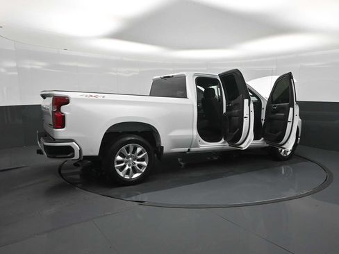 Used 2021 Chevrolet Silverado 1500 Custom w/ Safety Confidence Package AWD/4WD image 28