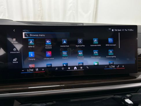 Used 2026 BMW X5 xDrive50e w/ Climate Comfort Package image 15