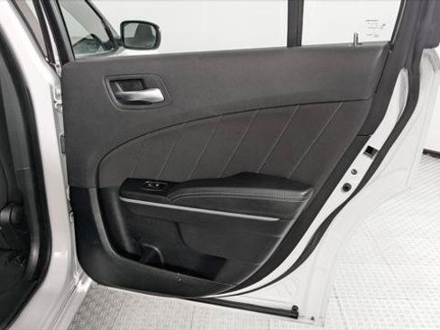 Used 2023 Dodge Charger SXT RWD image 19
