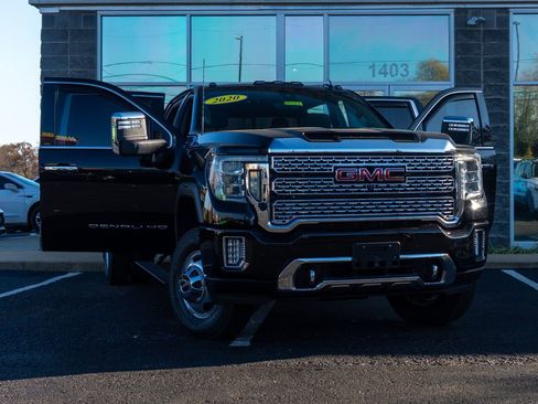 Used 2020 GMC Sierra 3500 Denali w/ Denali Ultimate Package image 13