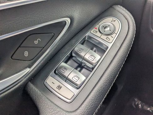 Used 2017 Mercedes-Benz C 300 Sedan image 30