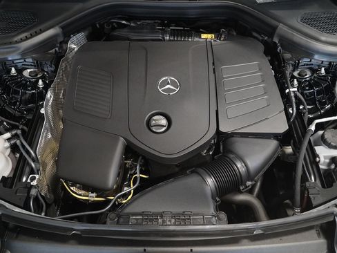 Used 2026 Mercedes-Benz GLC 300 4MATIC image 28