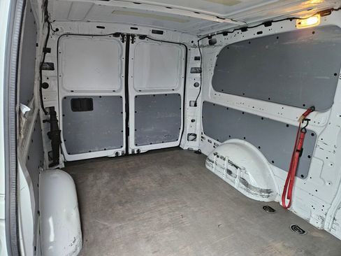 Used 2020 Mercedes-Benz Metris image 11