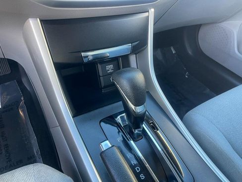 Used 2013 Honda Accord LX image 21