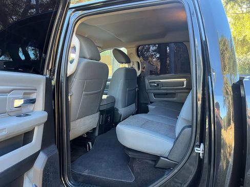 Used 2018 RAM 2500 Big Horn image 22