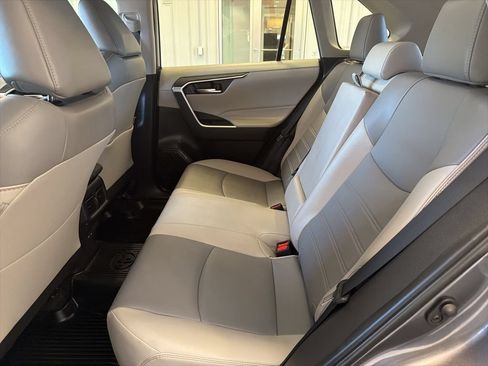 Used 2023 Toyota RAV4 XLE Premium FWD image 18