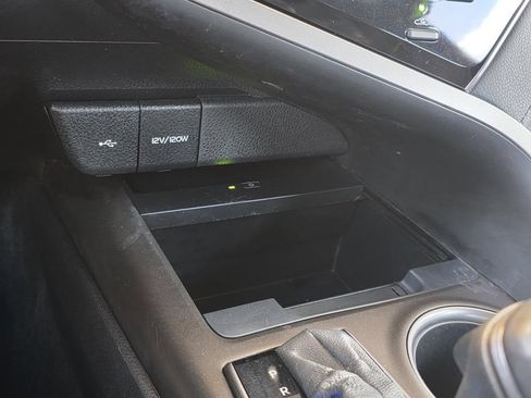 Used 2022 Toyota Camry XSE FWD image 18