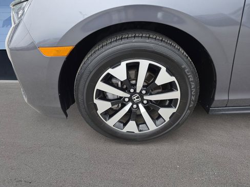 Used 2025 Honda Odyssey EX-L image 25