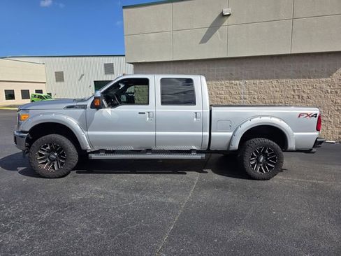 Used 2014 Ford F350 Lariat image 8