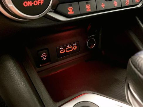 Used 2024 Nissan Sentra SV w/ All-Weather Package FWD image 31