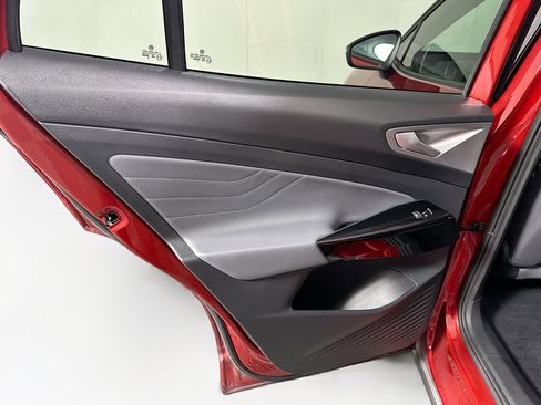 Used 2024 Volkswagen ID.4 S image 27