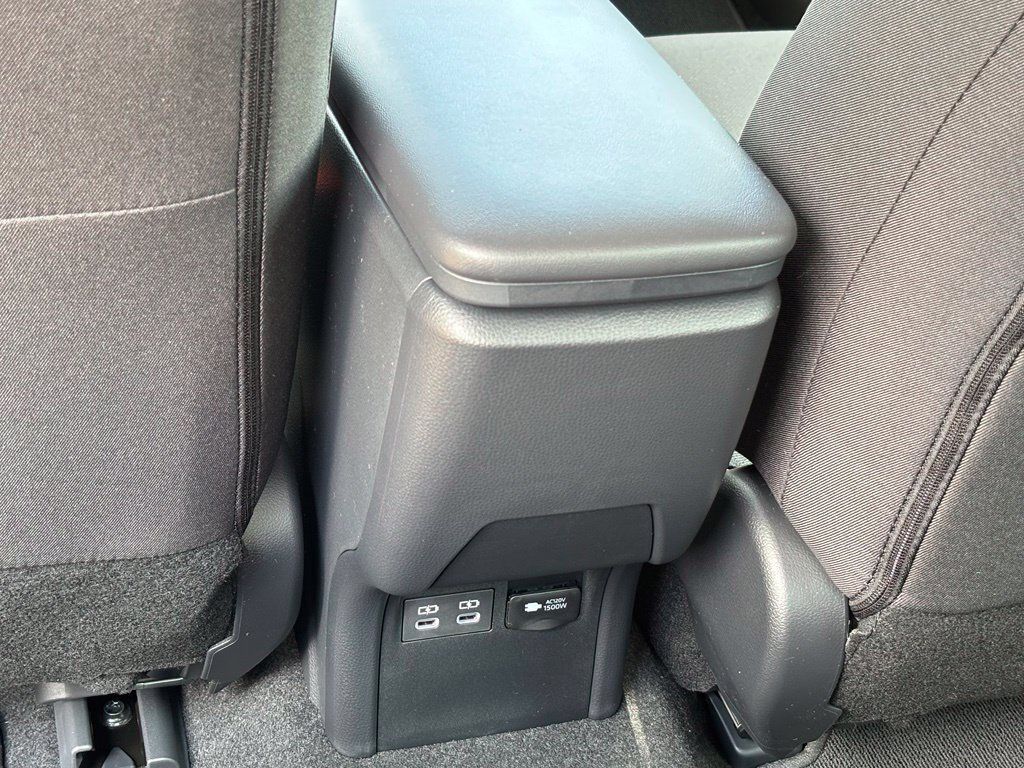 Used 2026 Toyota Prius Plug-In Hybrid FWD image 13