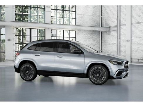 New 2026 Mercedes-Benz GLA 250 4MATIC image 14