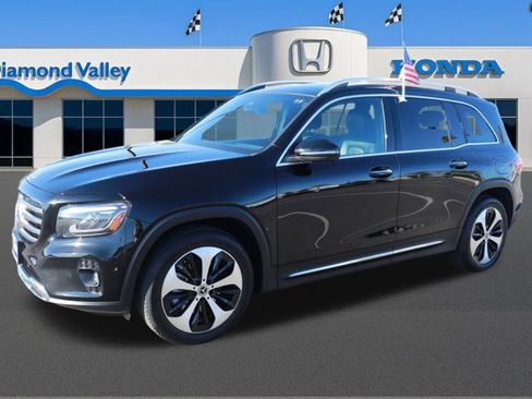 Used 2024 Mercedes-Benz GLB 250 image 3