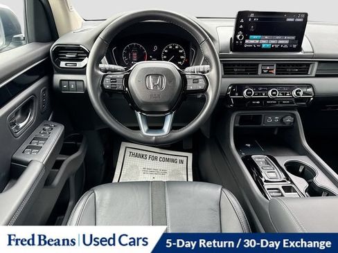 Used 2024 Honda Pilot Touring image 29