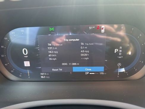 Used 2025 Volvo XC90 B6 Plus image 22