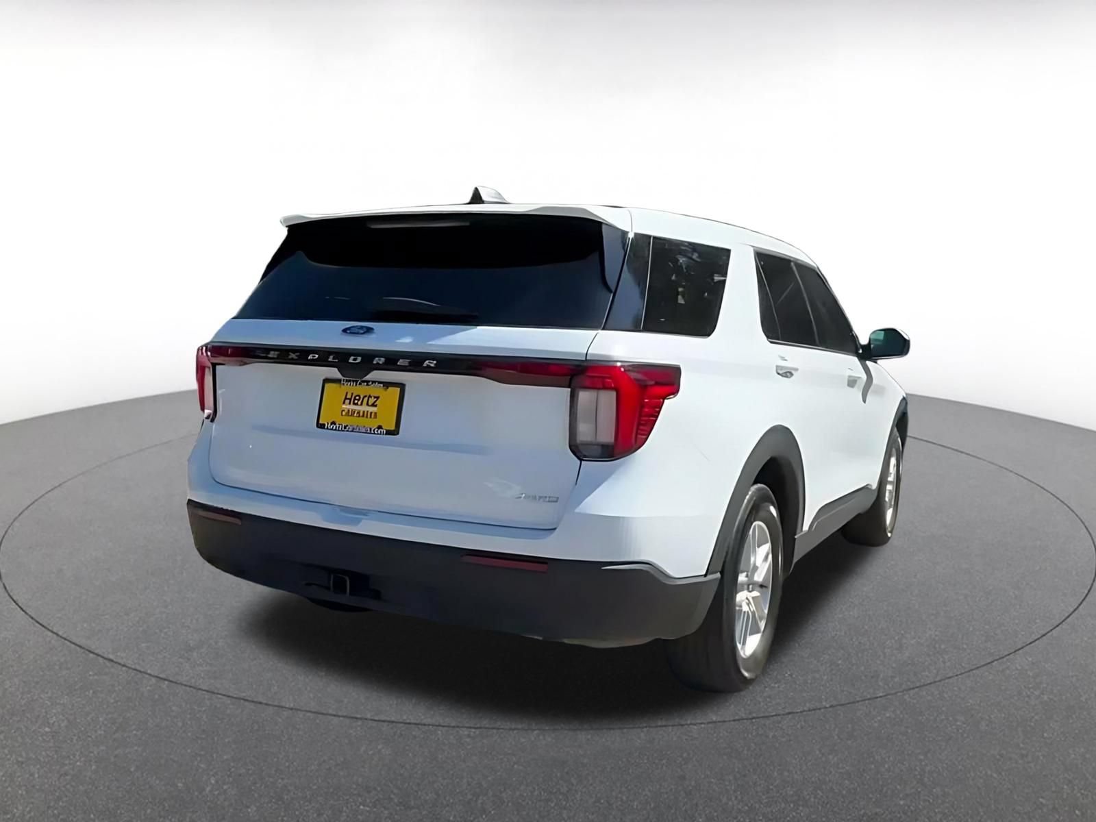 Used 2026 Ford Explorer Active AWD/4WD image 12