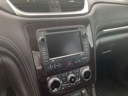 Used 2015 Chevrolet Traverse LTZ FWD image 6