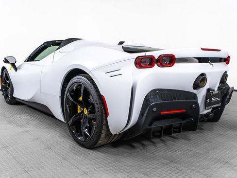 Certified 2024 Ferrari SF90 Spider image 4