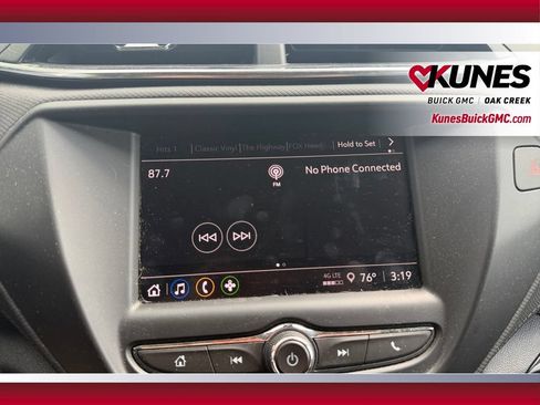 Used 2022 Chevrolet TrailBlazer LT FWD image 26