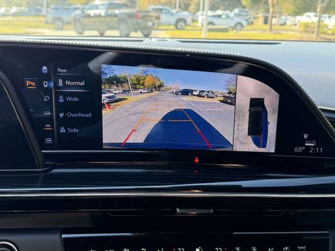 Used 2023 Cadillac Escalade ESV V image 20