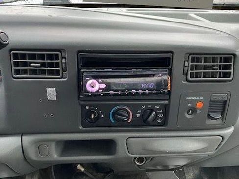 Used 2004 Ford F350 XL image 18