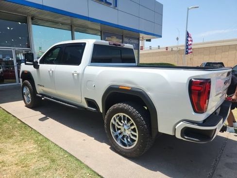Used 2022 GMC Sierra 2500 AT4 w/ AT4 Premium Plus Package AWD/4WD image 3