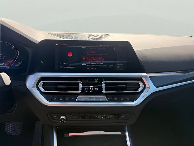 Used 2020 BMW 330i xDrive Sedan w/ Premium Package AWD/4WD image 17