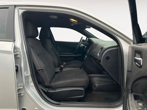 Used 2019 Dodge Charger Police image 10