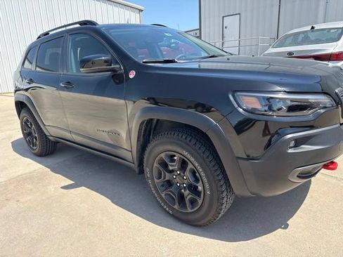 Used 2022 Jeep Cherokee Trailhawk w/ Sound & Nav Group AWD/4WD image 4