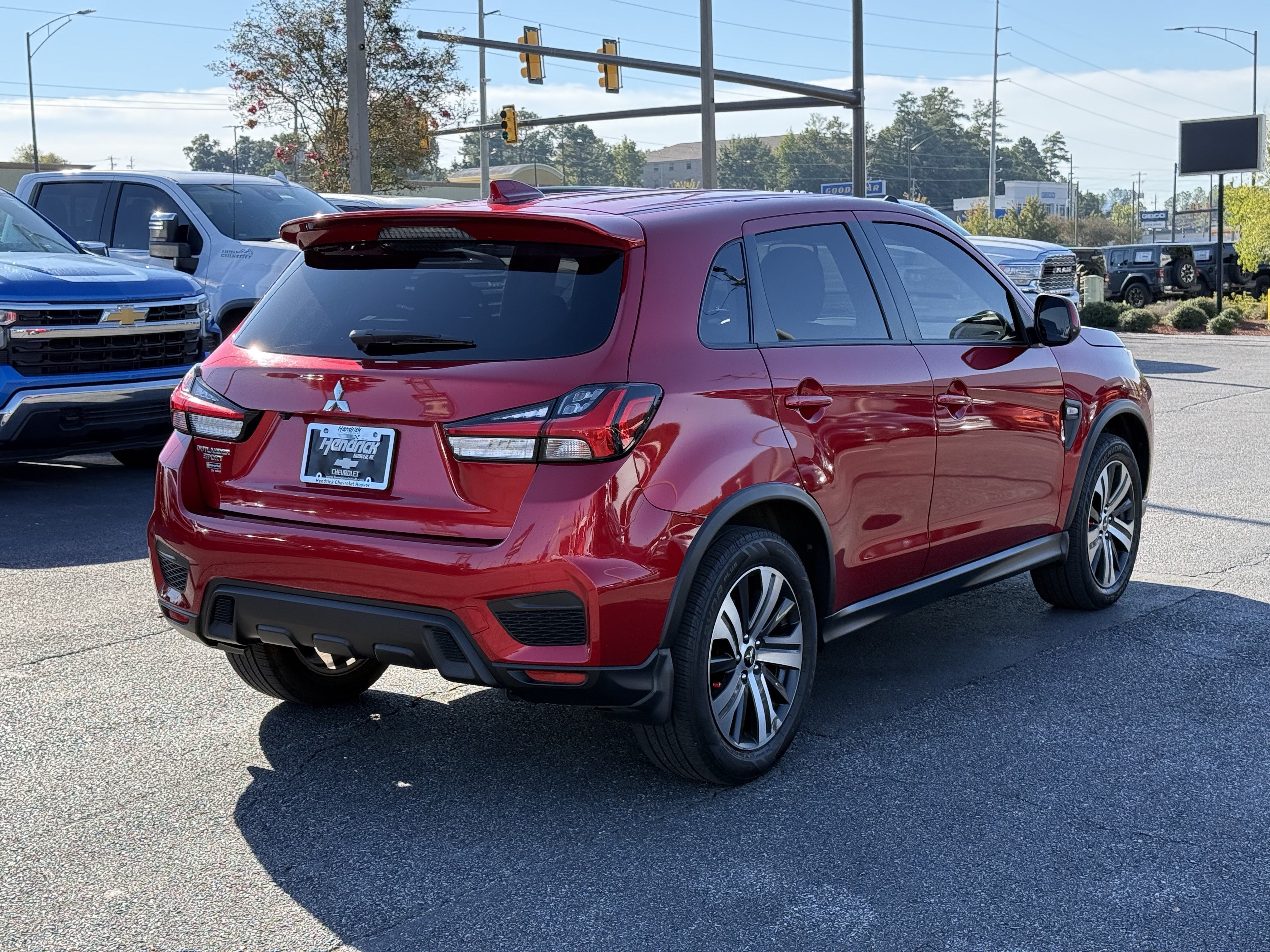Used 2021 Mitsubishi Outlander Sport ES FWD image 11