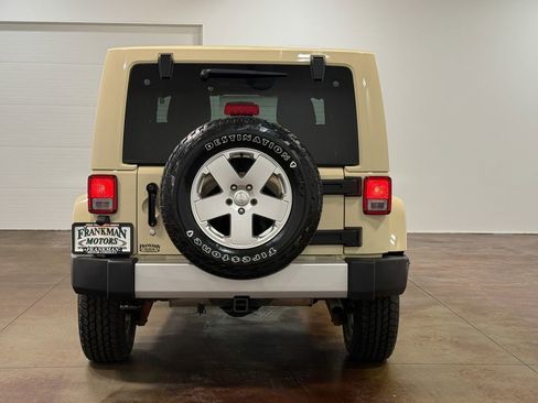 Used 2011 Jeep Wrangler Sahara w/ Connectivity Group AWD/4WD image 23