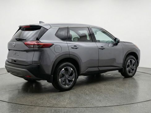 Used 2025 Nissan Rogue SV image 9