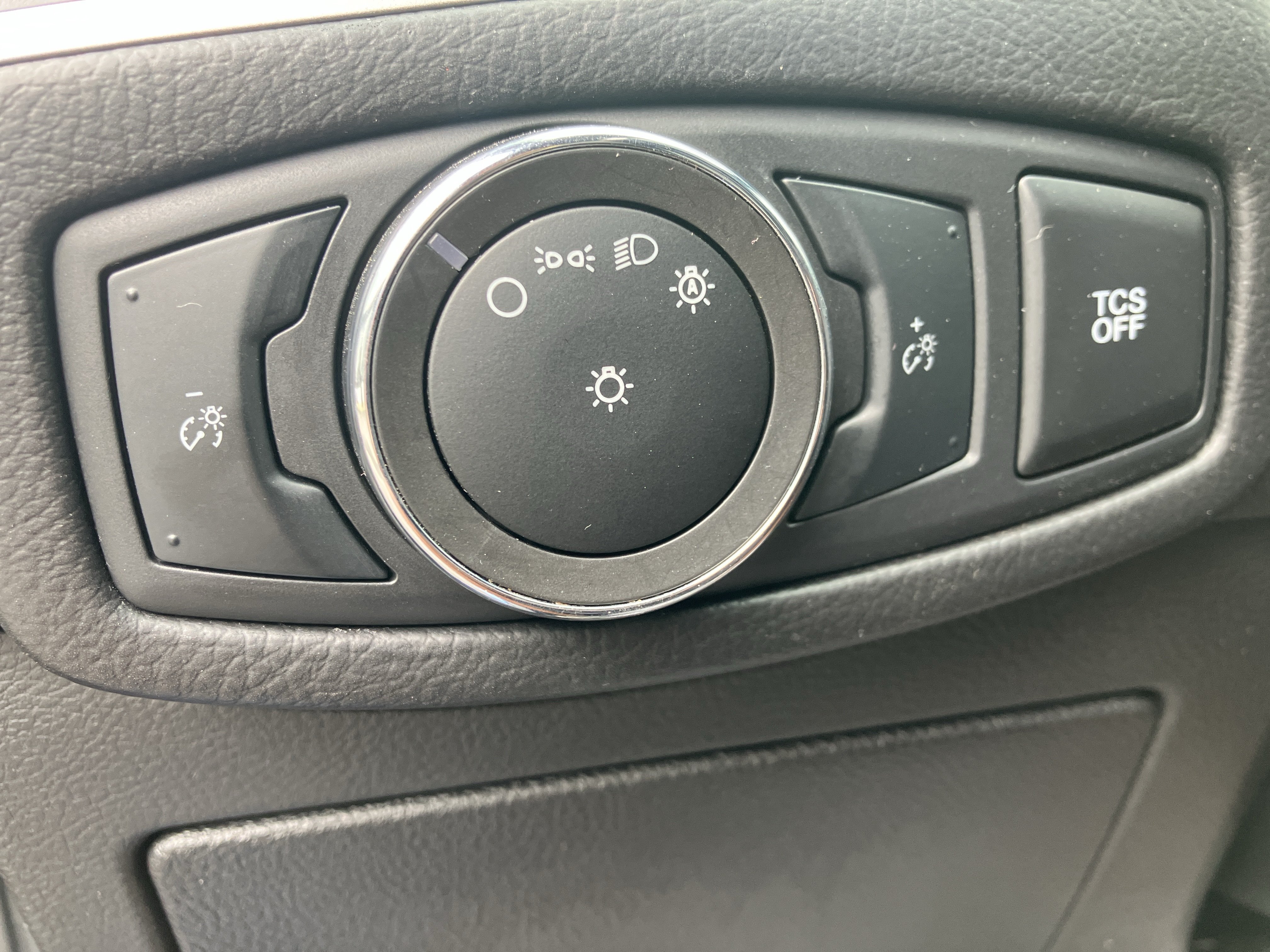 Used 2023 Ford Edge SEL AWD/4WD image 21