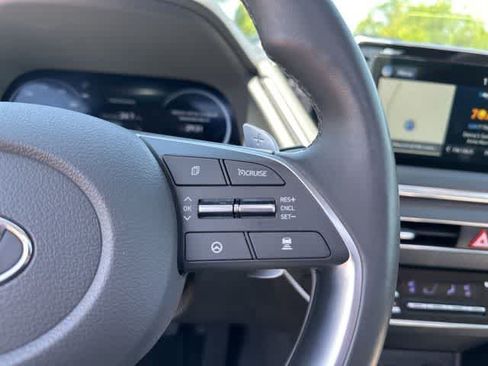 Used 2021 Hyundai Sonata Limited FWD image 11