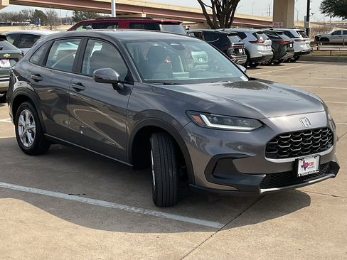 Used 2025 Honda HR-V LX image 4