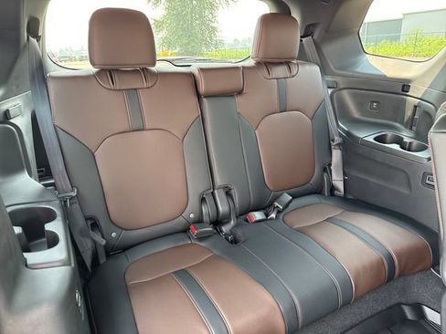 Used 2026 Honda Pilot TrailSport image 13