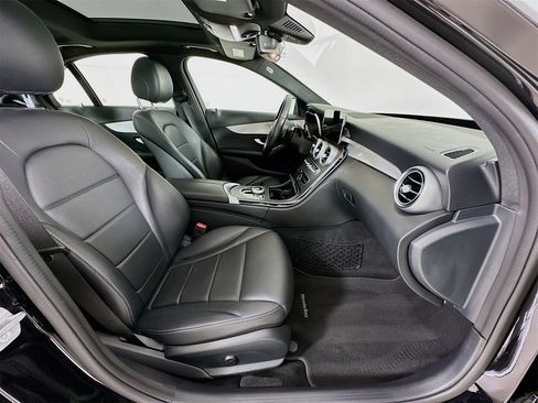 Used 2021 Mercedes-Benz C 300 Sedan image 30