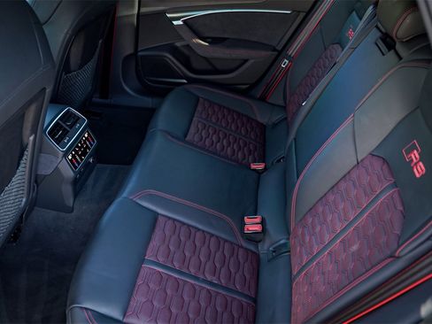 Used 2025 Audi RS 6 performance image 26