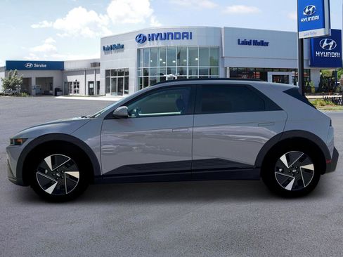 New 2025 Hyundai Ioniq 5 SEL image 3
